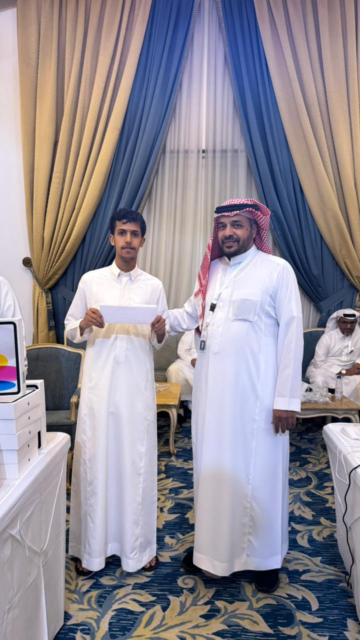  رؤية وتمكين: فعالية معرفية تنموية تمزج بين التقنية والإبداع المحلي